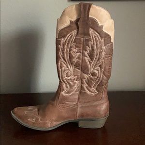 Coconuts by Matisse Cimmaron Cowboy Boots